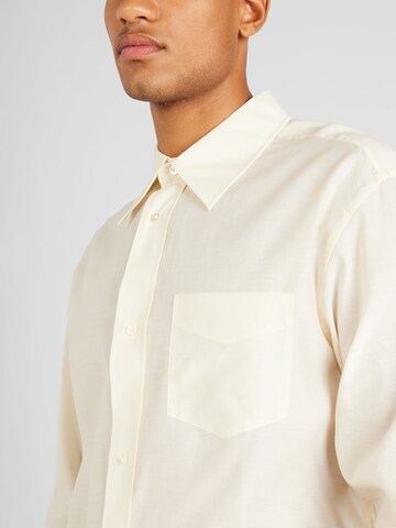 GANT Comfort fit Button Up Shirt in Beige