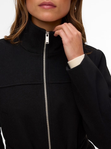 VERO MODA Ανοιξιάτικο και φθινοπωρινό παλτό 'VMVINCEDREW' σε μαύρο