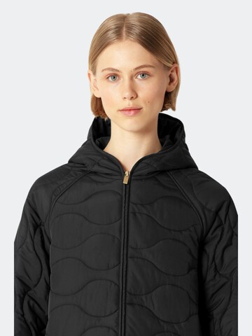 Manteau mi-saison 'QUILTED08' ILSE JACOBSEN en noir
