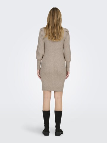 Only Maternity Gebreide jurk 'KATIA' in Beige