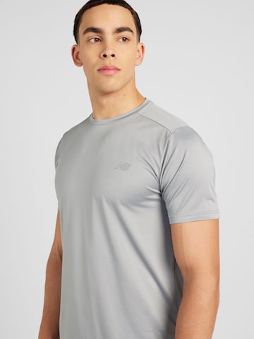 new balance - Camisa funcionais 'Essentials' em cinzento