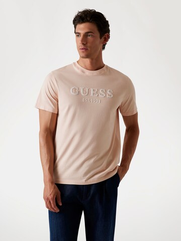 GUESS T-Shirt in Pink: Vorderseite