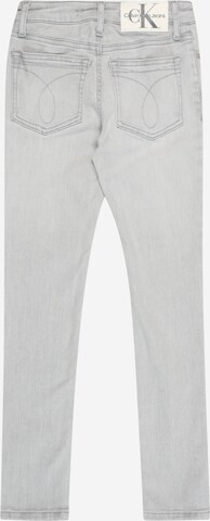 Calvin Klein Jeans - Skinny Vaquero en gris