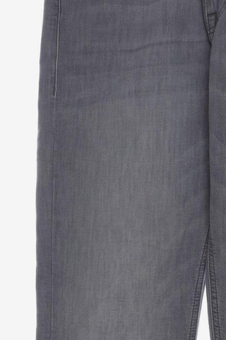 BOSS Jeans 31 in Grau