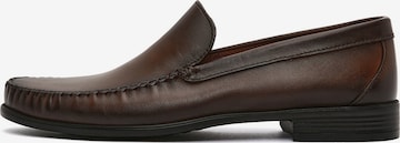Derimod Slipper in Braun: Vorderseite