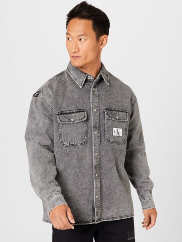 Calvin Klein Jeans Comfort fit Button Up Shirt in Grey: front