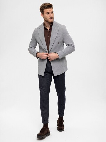 Antioch Between-season jacket in Grey