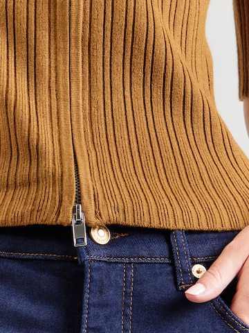 VERO MODA Вязаная кофта 'AWHANNA' в Коричневый