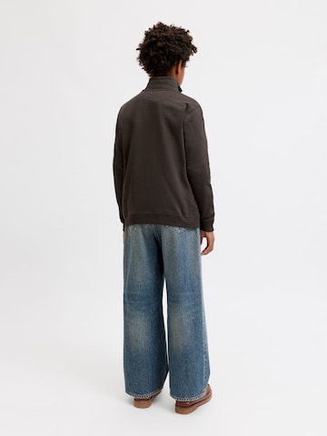 Jack & Jones Junior Sweatshirt 'JORNorrebro' in Brown: front