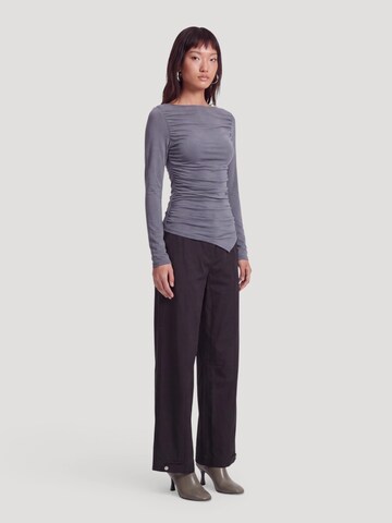 EDITED - Camisa 'Rahima' em cinzento