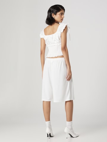Bella x ABOUT YOU Wide leg Pants 'Robin' in White