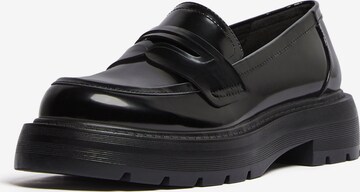 Bershka Loafer värissä musta: edessä