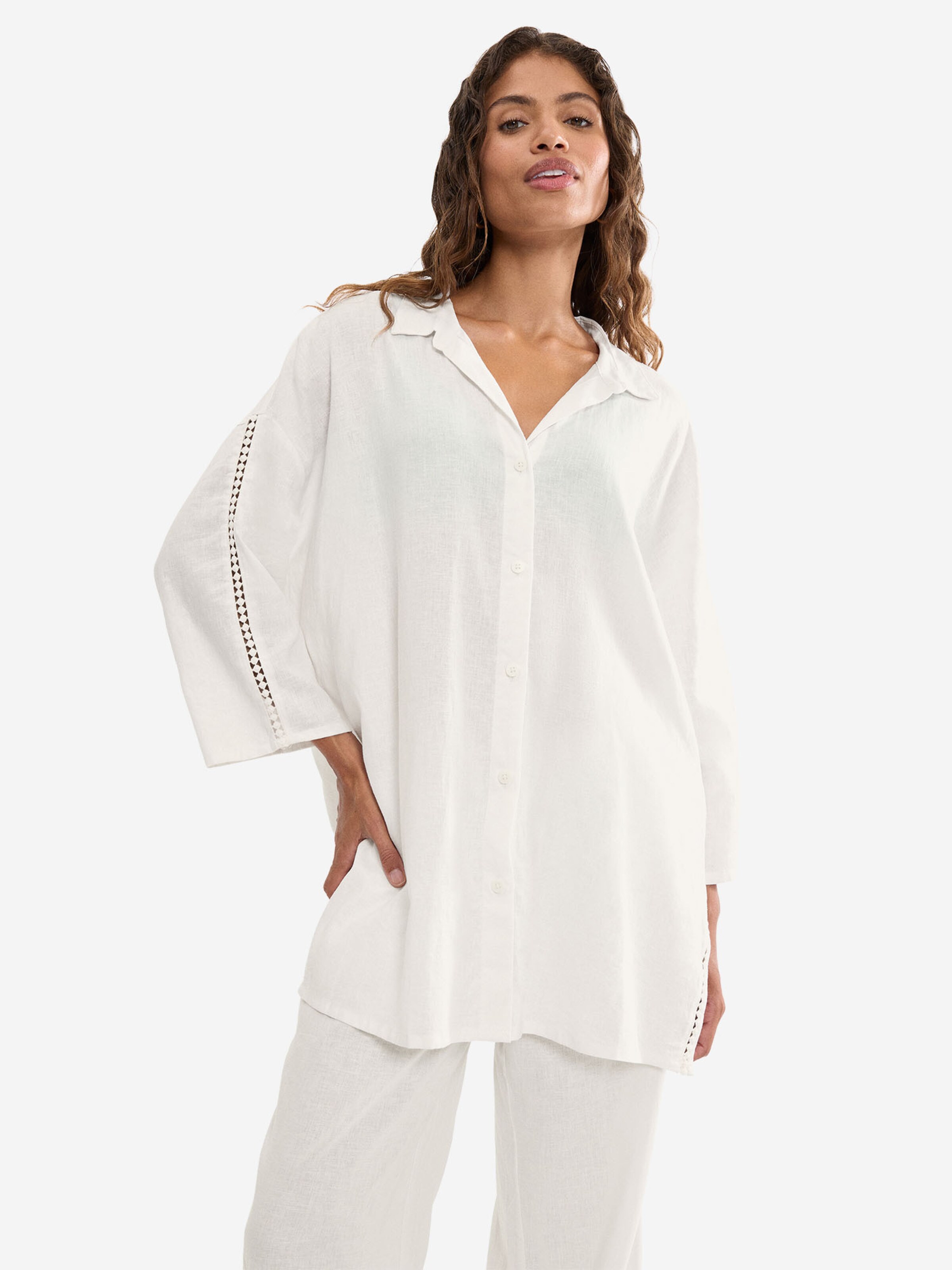 TRIUMPH Beach-Hemd ' Red Label Summer Wear ' in Weiß: Vorderseite