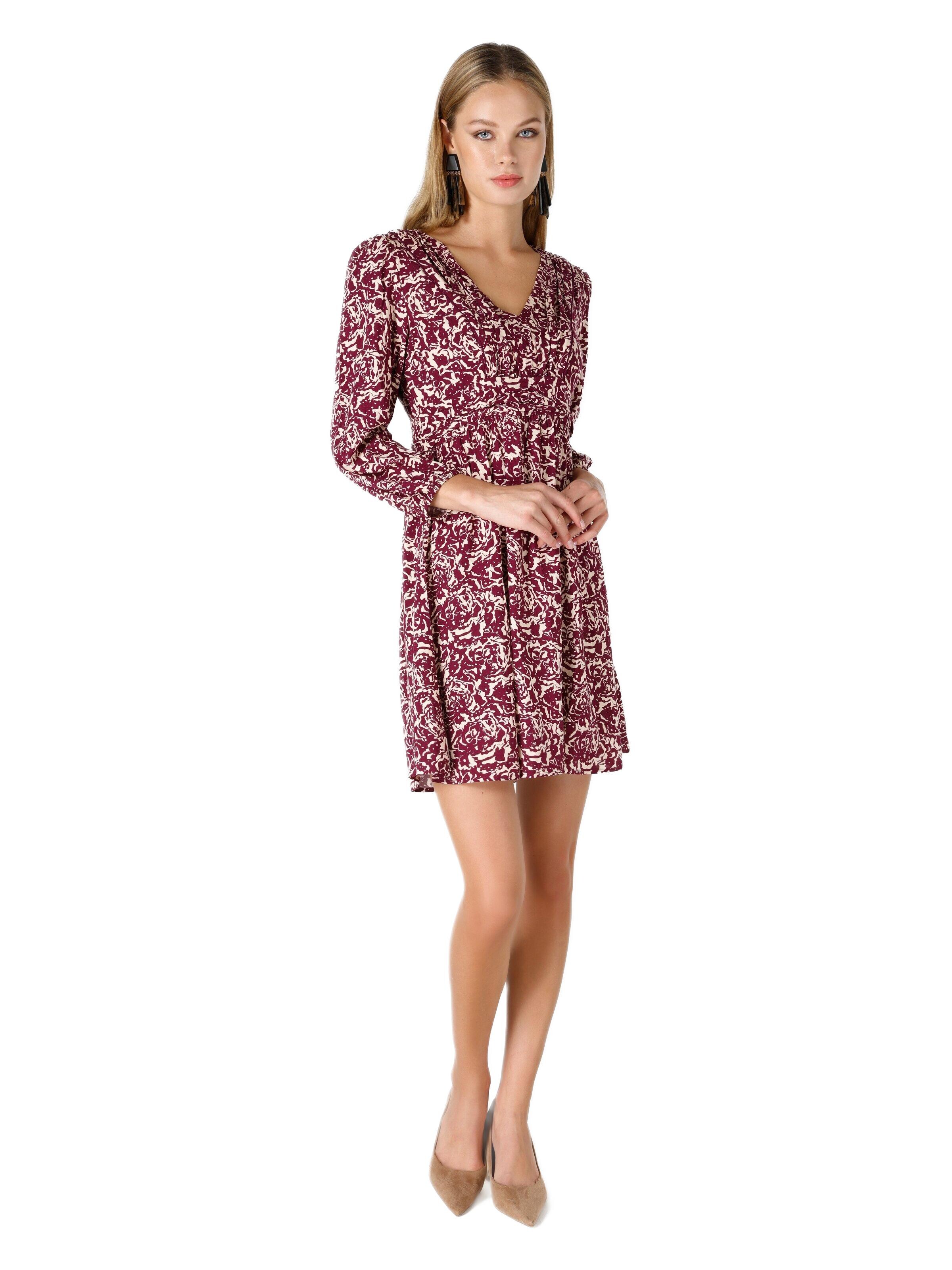 Colin's Kleid in Rot