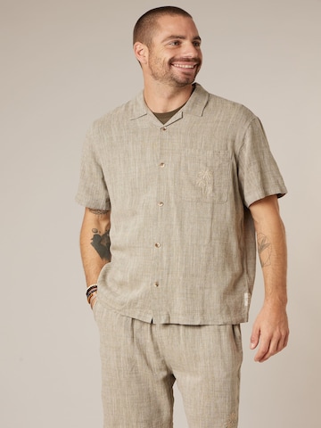 Fit confort Chemise Deeluxe en gris