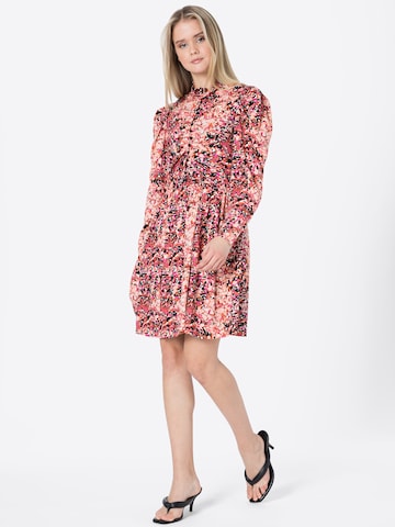 Hofmann Copenhagen - Vestido camisero 'RAQUEL' en rosa