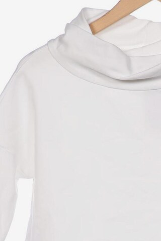 Someday Sweatshirt & Zip-Up Hoodie in XS in White