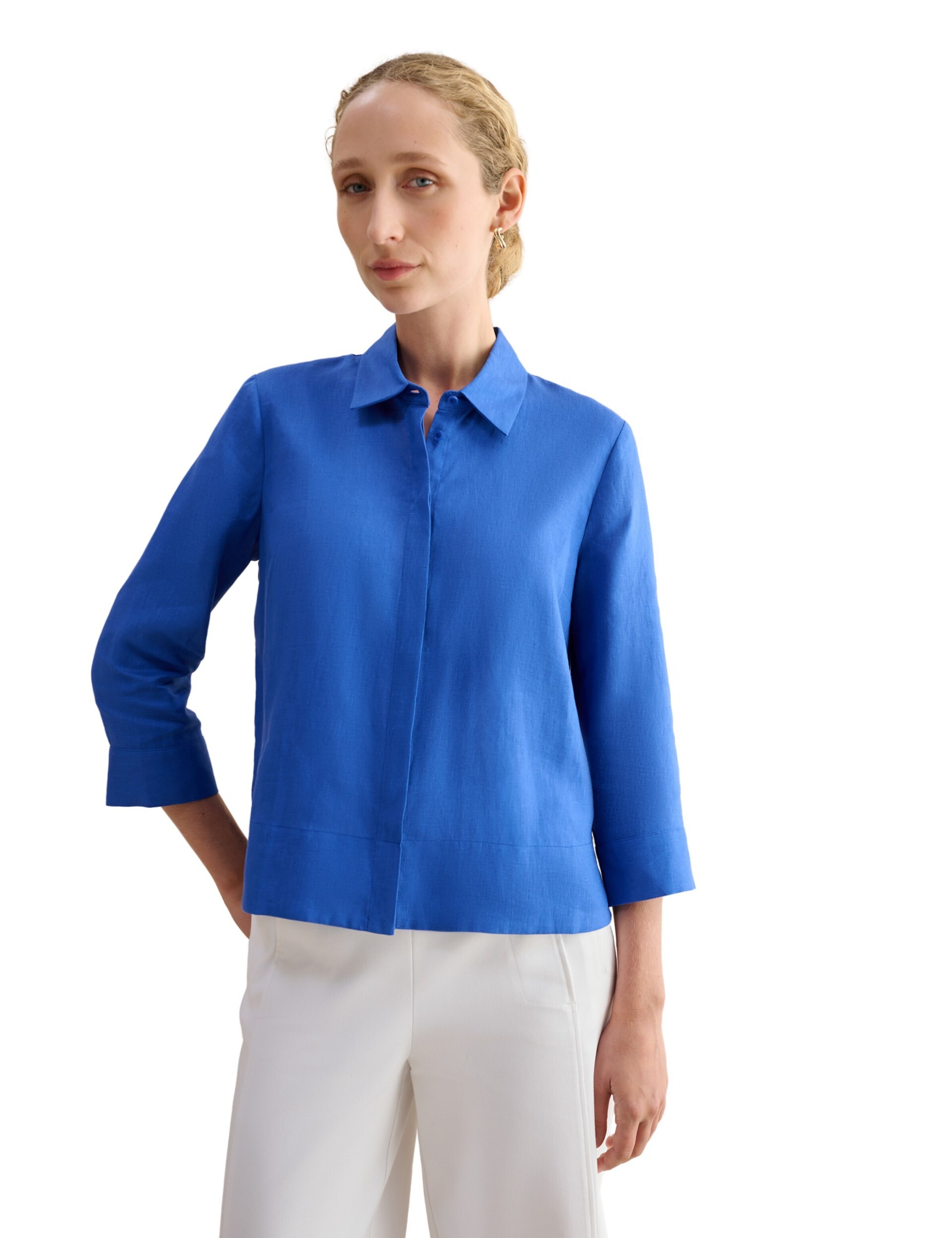 Hobbs London Shirt in Blue: front