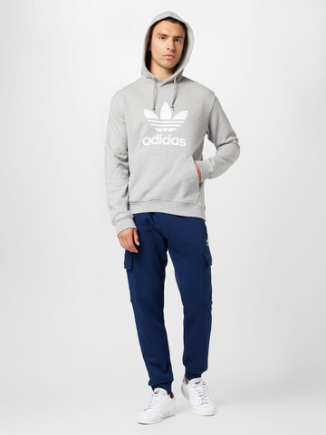 ADIDAS ORIGINALS Sweatshirt 'Adicolor Classics Trefoil' i grå