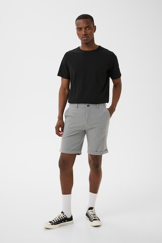 Matinique Regular Chinohose in Grau