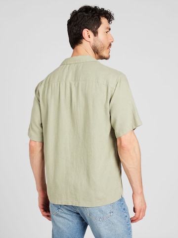 Abercrombie & Fitch Классический крой Рубашка в Зеленый