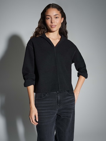 OPUS Sweatshirt 'Gubel' in Black: front