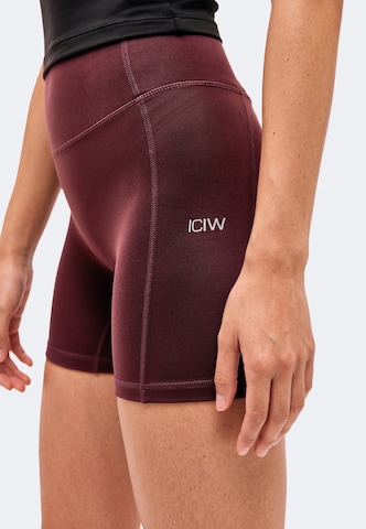 ICANIWILL - Skinny Pantalón deportivo en rojo: lado
