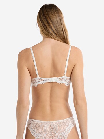 Invisible Soutien-gorge 'Success' ETAM en blanc