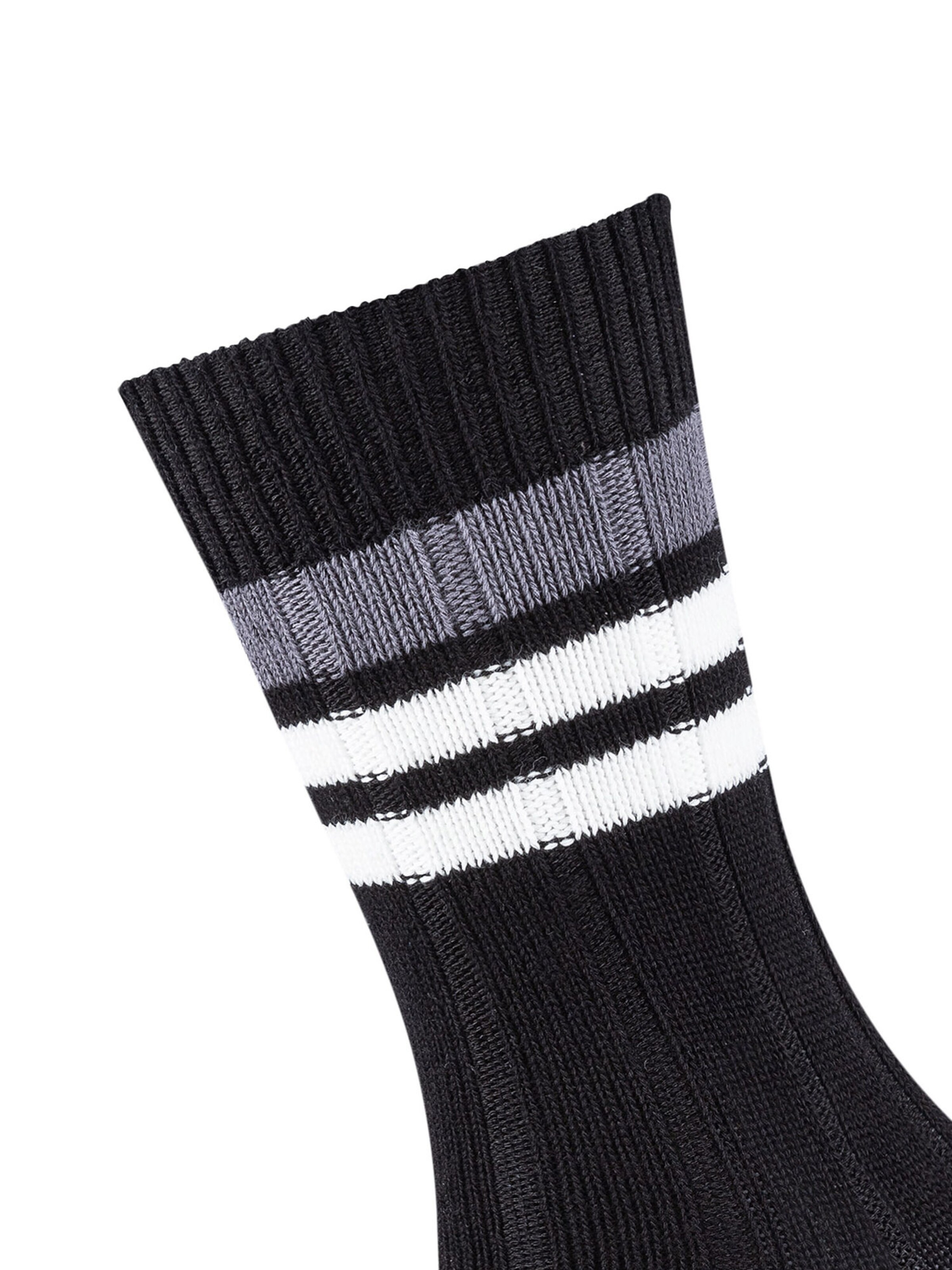 camano Socks in Black