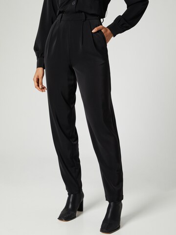 Tapered Pantaloni con pieghe 'Jasmin' di Guido Maria Kretschmer Women in nero: frontale