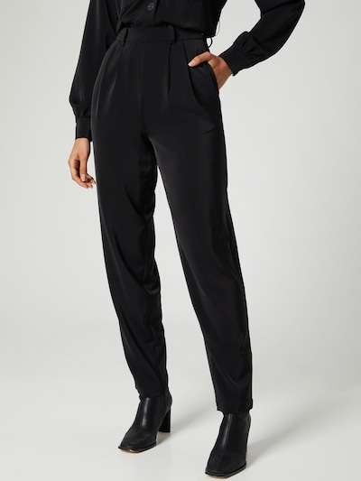 Pantaloni cutați 'Jasmin' Guido Maria Kretschmer Collection pe negru, Vizualizare model