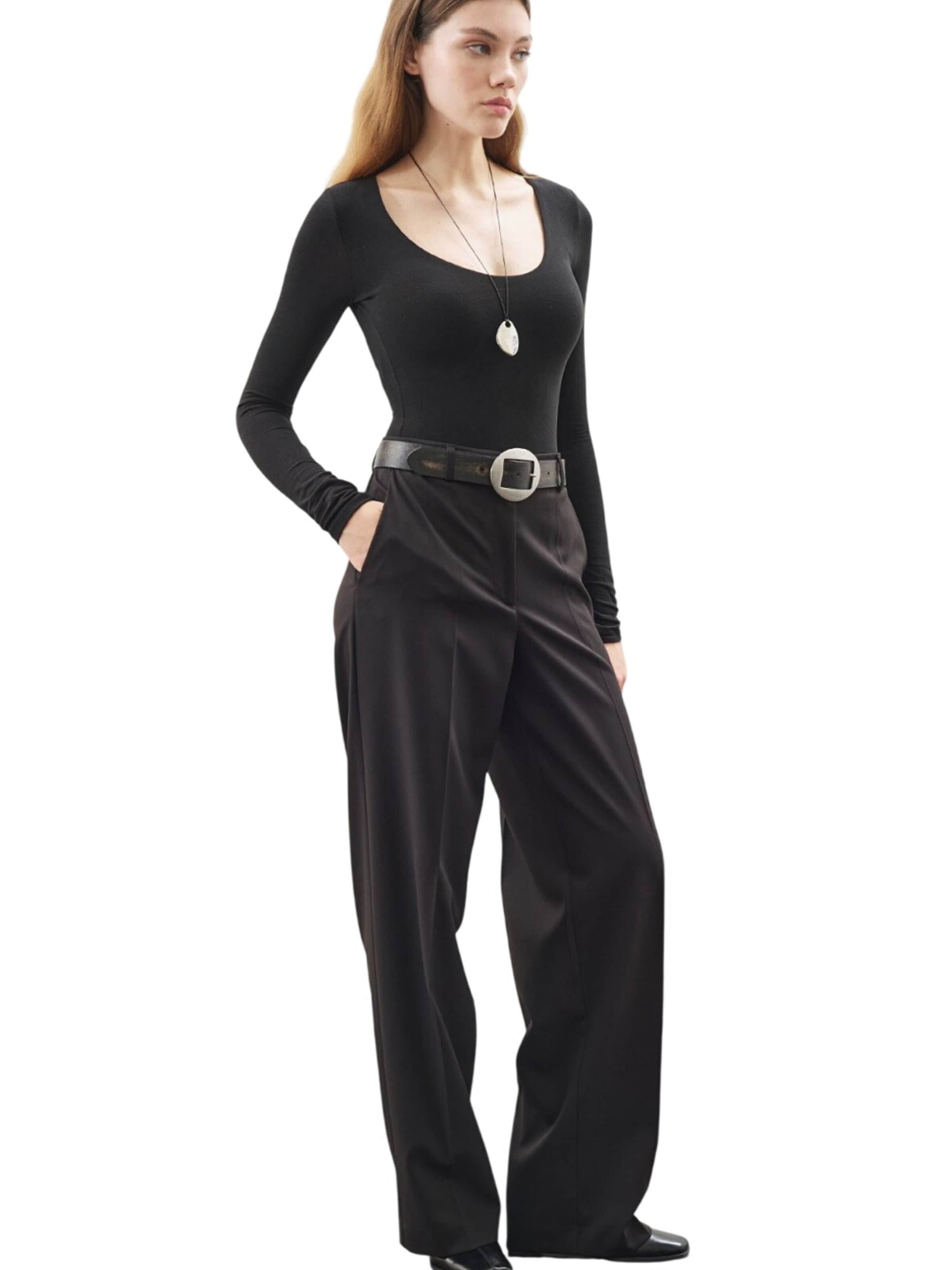 MANUKA Regular Trousers in Black