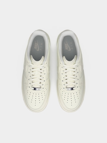 bēšs Nike Sportswear Zemie brīvā laika apavi 'Air Force 1 '07'