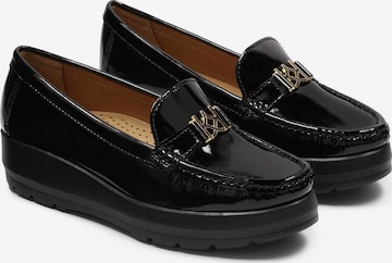 Kazar Moccasins in Black