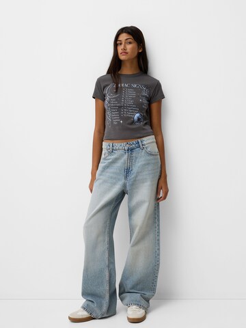 Bershka T-Shirt in Grau