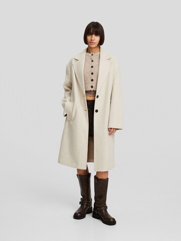 Bershka Tussenmantel in Beige: voorkant