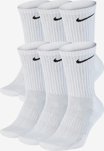 Chaussettes de sport 'Everyday Cushioned' NIKE en blanc : devant