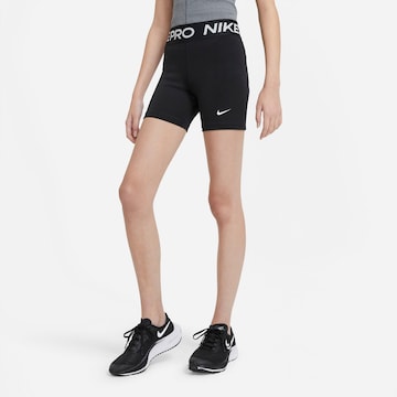 NIKE Skinny Sportshorts in Schwarz: predná strana