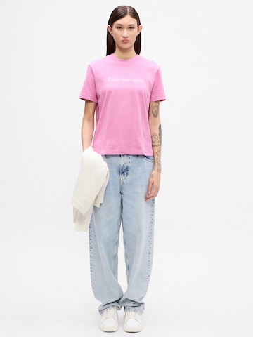 Calvin Klein Jeans T-Shirt in Pink