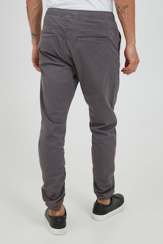 INDICODE JEANS Tapered Chino Pants in Grey
