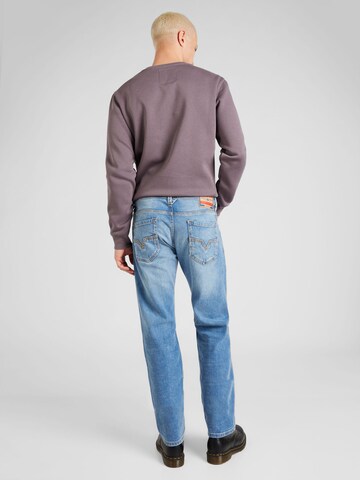 DIESEL Regular Jeans '1985 LARKEE' in Blauw