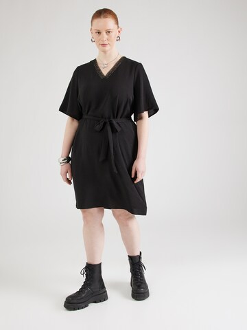 Abito 'VMCAlva' di Vero Moda Curve in nero: frontale