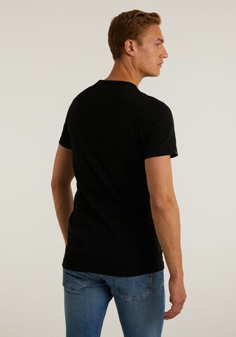 CHASIN' Shirt in Black