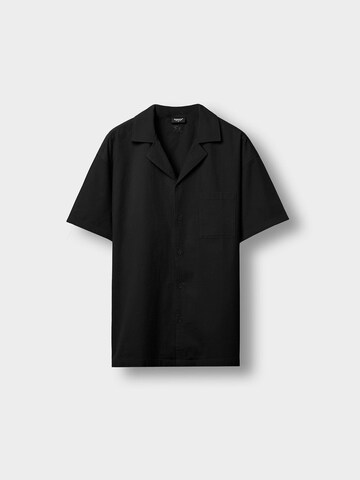 Burocs Hemd 'Solid Seersucker'‌‌‌‌‌ in Schwarz: Vorderseite