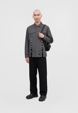 ALPHA INDUSTRIES Between-Season Jacket in Grey