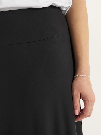 Cellbes of Sweden Rok in de kleur Zwart, Productweergave