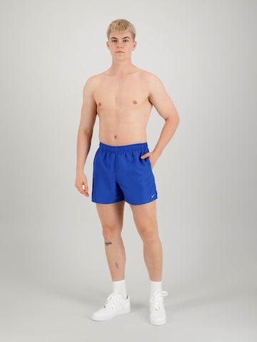 Regular Maillot de bain de sport 'Essential' Nike Swim en bleu