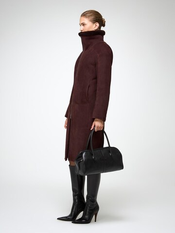 V S P Wintermantel 'Salome' in Rot