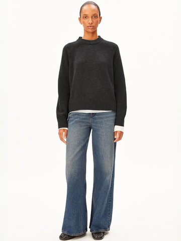 ARMEDANGELS Pullover in Grau