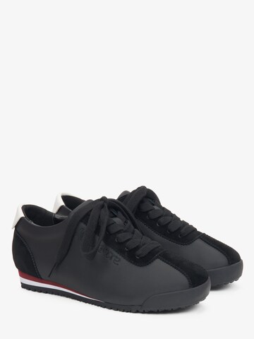 Estro Sneakers laag '8198-01' in Zwart
